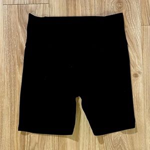 Vuori Elevation Women's Black Biker Short